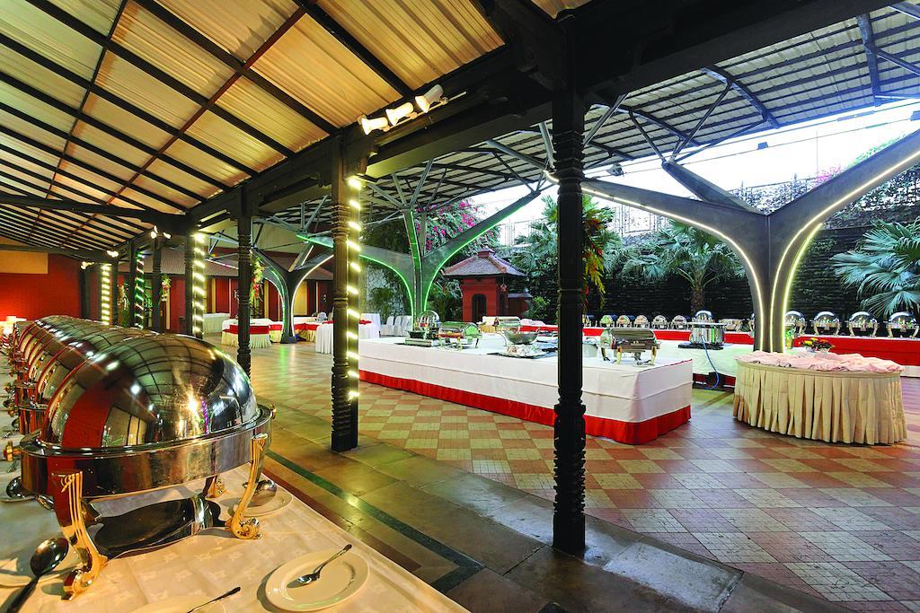Radisson Hotel Kathmandu Exterior foto